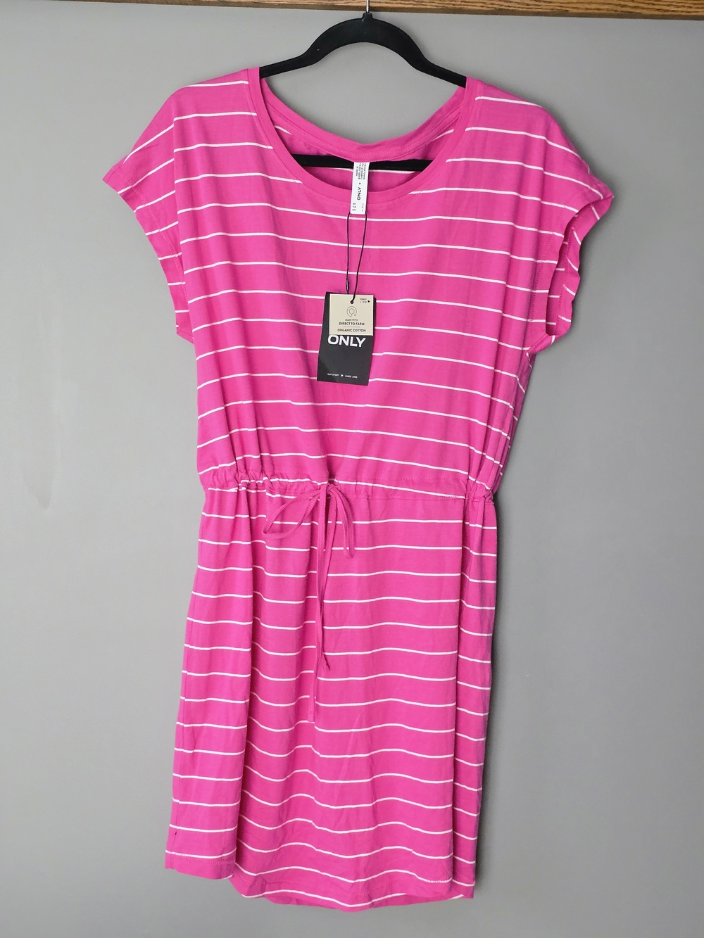 Casual, striped drawstring midi dress with a relaxed silhouette. Organic Cotton